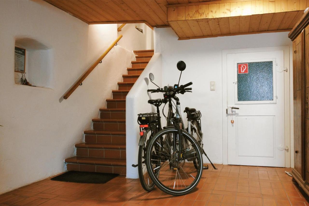 Helles Apartment für 1-2 Pers. mit Parkplatz und WiFi Kraiburg am Inn Exterior foto