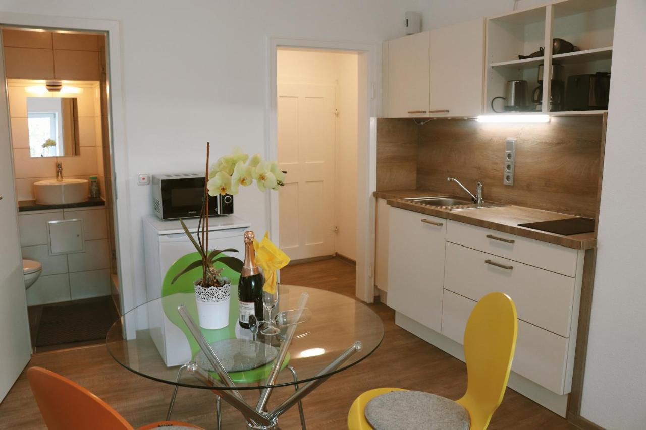 Helles Apartment für 1-2 Pers. mit Parkplatz und WiFi Kraiburg am Inn Exterior foto