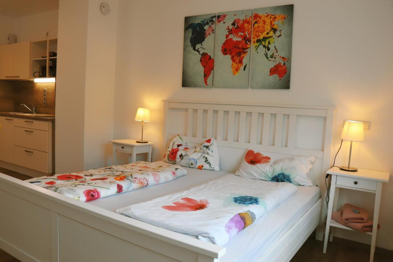 Helles Apartment für 1-2 Pers. mit Parkplatz und WiFi Kraiburg am Inn Exterior foto
