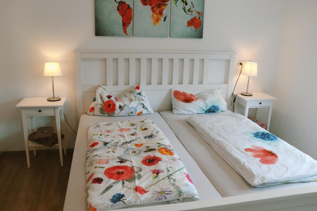 Helles Apartment für 1-2 Pers. mit Parkplatz und WiFi Kraiburg am Inn Exterior foto