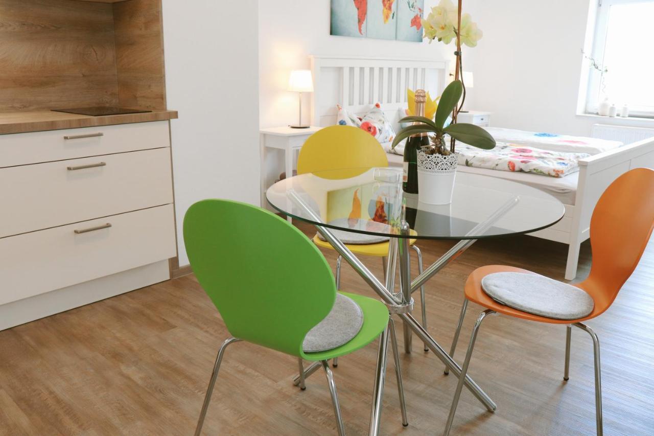 Helles Apartment für 1-2 Pers. mit Parkplatz und WiFi Kraiburg am Inn Exterior foto